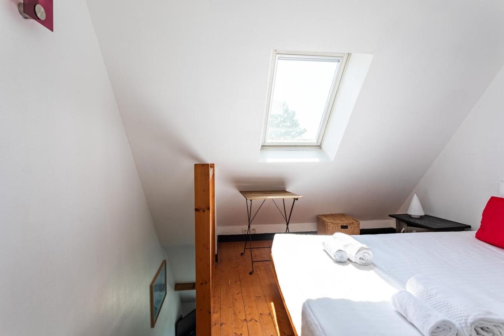 Le CAPUCIN - Petit duplex avec place de parking Dinard Extérieur photo