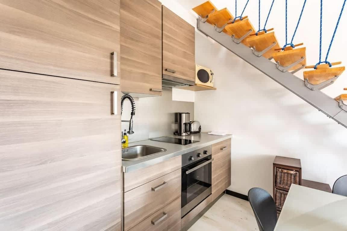 Le CAPUCIN - Petit duplex avec place de parking Dinard Extérieur photo